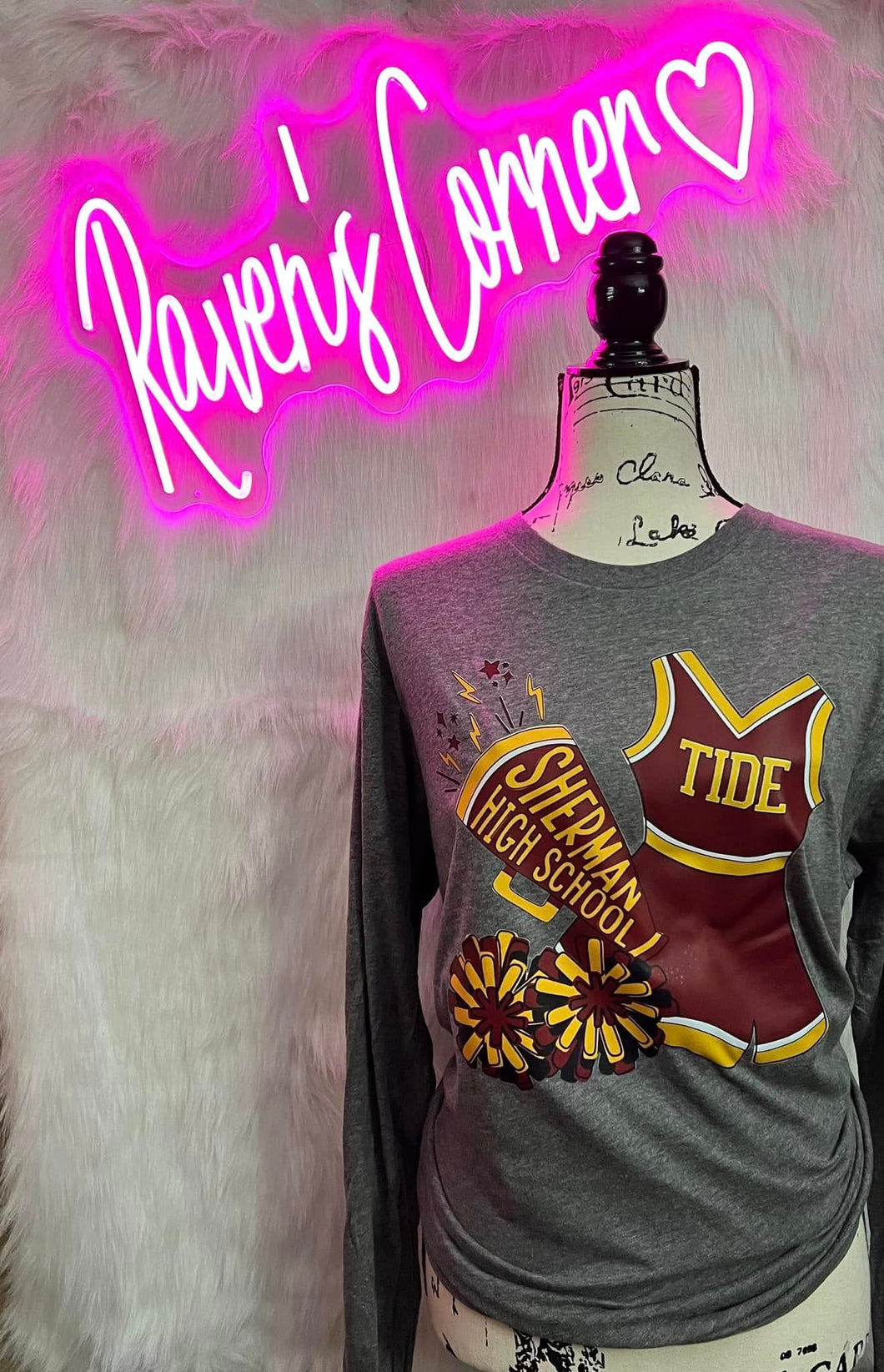 Sherman Tide Cheer Uniform & Pom Poms Tee